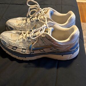 Nike Athletic Shoes - White and Blue